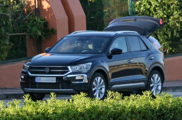 Компактный кроссовер Volkswagen T-Roc показали на видео