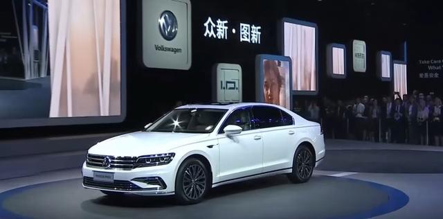 Volkswagen Phideon GTE: подзаряжаемый гибрид премиум-класса