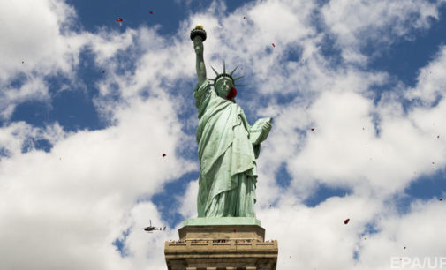 В Нью-Йорке закрылась Статуя Свободы