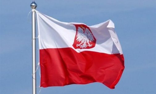 МИД Польши осудило сожжение польского флага в Украине