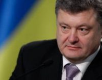 Порошенко призвал украинцев не поддаваться пропаганде Кремля