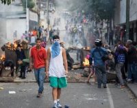 Массовые протесты в Венесуэле: количество задержанный приближается к 800