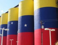 Венесуэла собирается переориентировать экспорт своей нефти на Россию и Китай