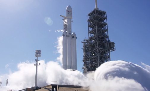 SpaceX отправит в космос ракету с прахом 152 покойников