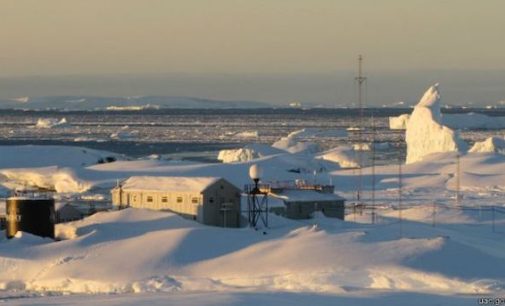 Украинские полярники в Антарктиде видели полное затмение Солнца, которое бывает раз в 18 лет