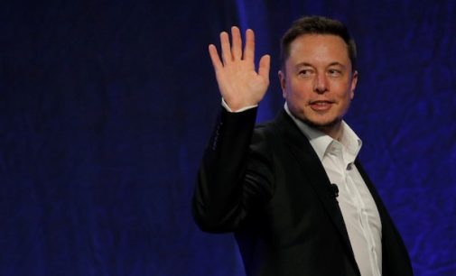 Илон Маск снова  продал акций Tesla более чем на 900$ миллионов