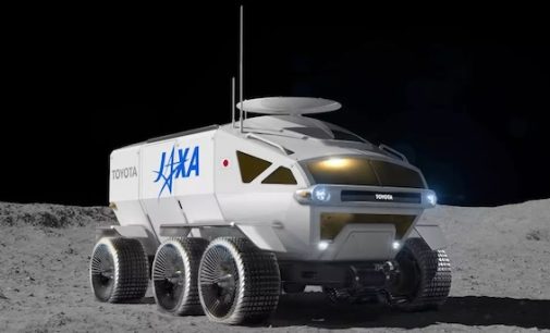 Toyota работает над созданием лунохода с роботизированной рукой