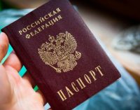 У Мелітополі чоловікам разом з російським паспортом видають повістку