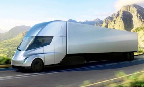Ілон Маск представив нове покоління вантажівок Tesla