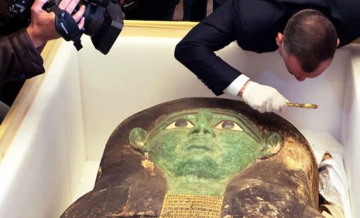 США повернули Єгипту вкрадений саркофаг стародавнього жерця