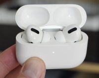 Apple розробляє бюджетні навушники AirPods Lite