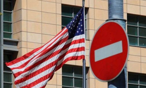 Посольство США у москві закликає американців терміново залишити росію